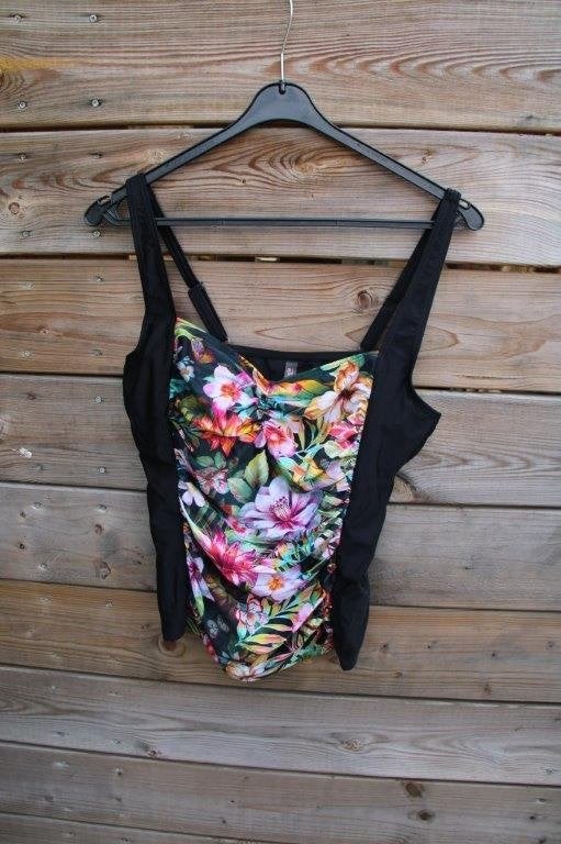 Tankini zwart/ kleur Lavelle mt 42B Vaste prijs, Overige typen, Zwart, Ophalen of Verzenden, Zo goed als nieuw
