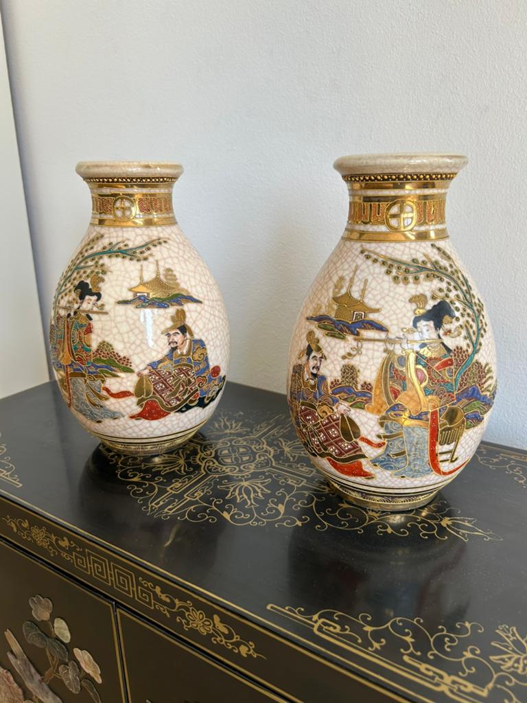 Stel Satsuma siervazen, geschilderd en opgehoogd met goud, Ophalen of Verzenden