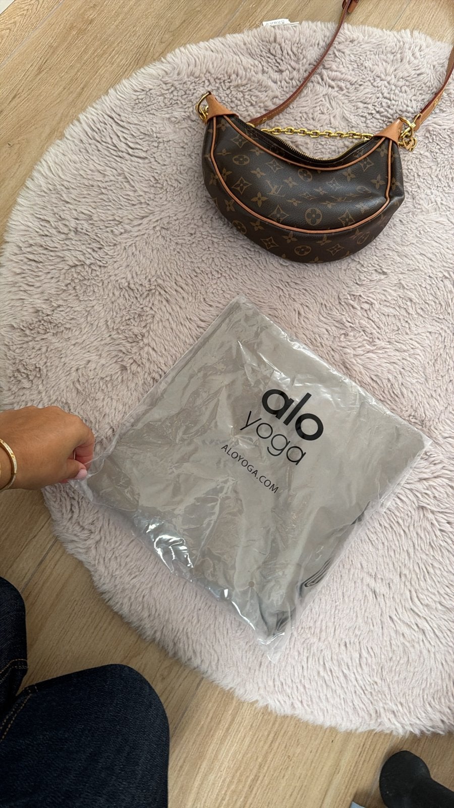 Alo Yoga broek - Nieuw met label, Ophalen of Verzenden, Nieuw, Groen