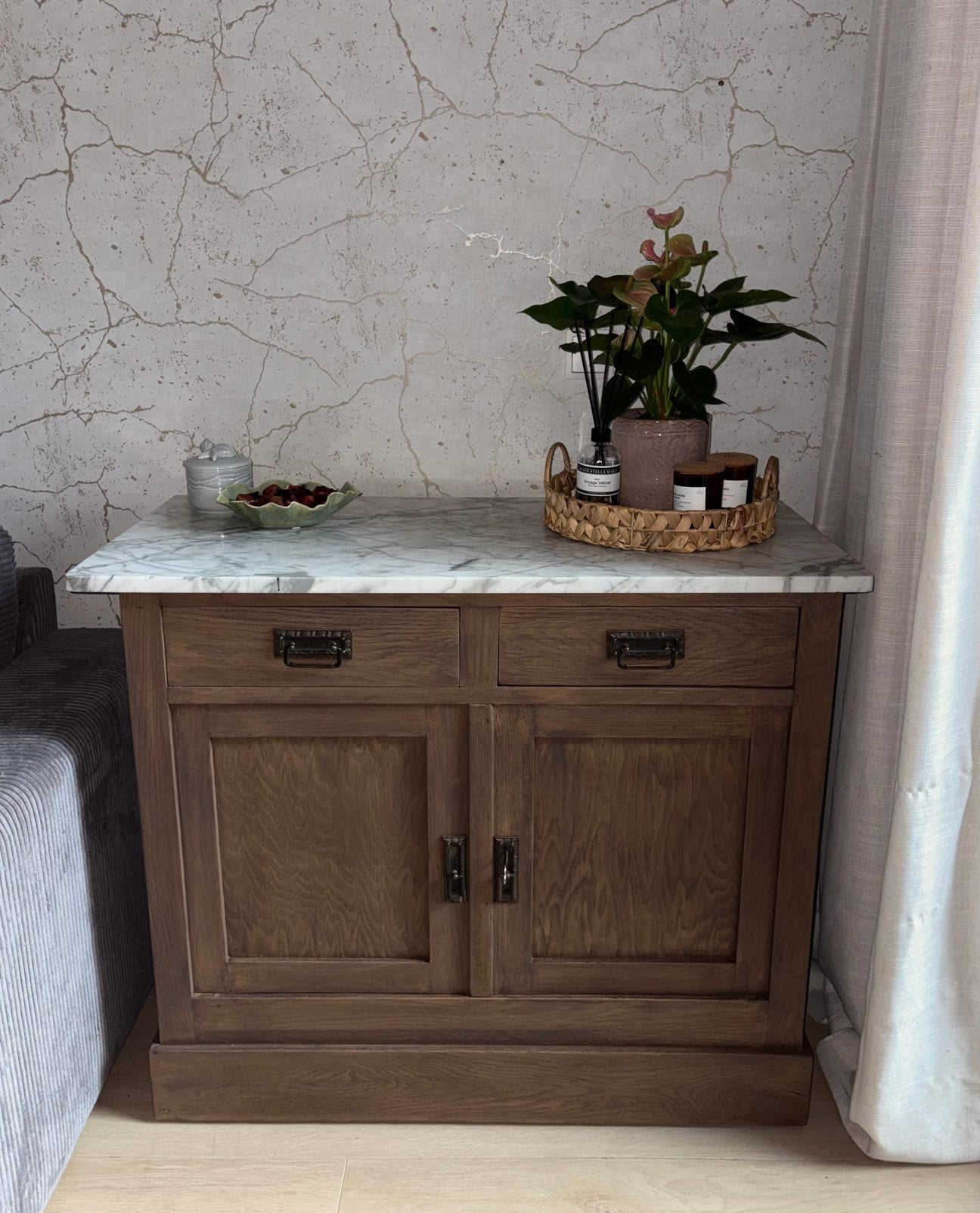 Walnoot kast met marmeren blad, Ophalen, Gebruikt, Klassiek, Antiek, Overige houtsoorten
