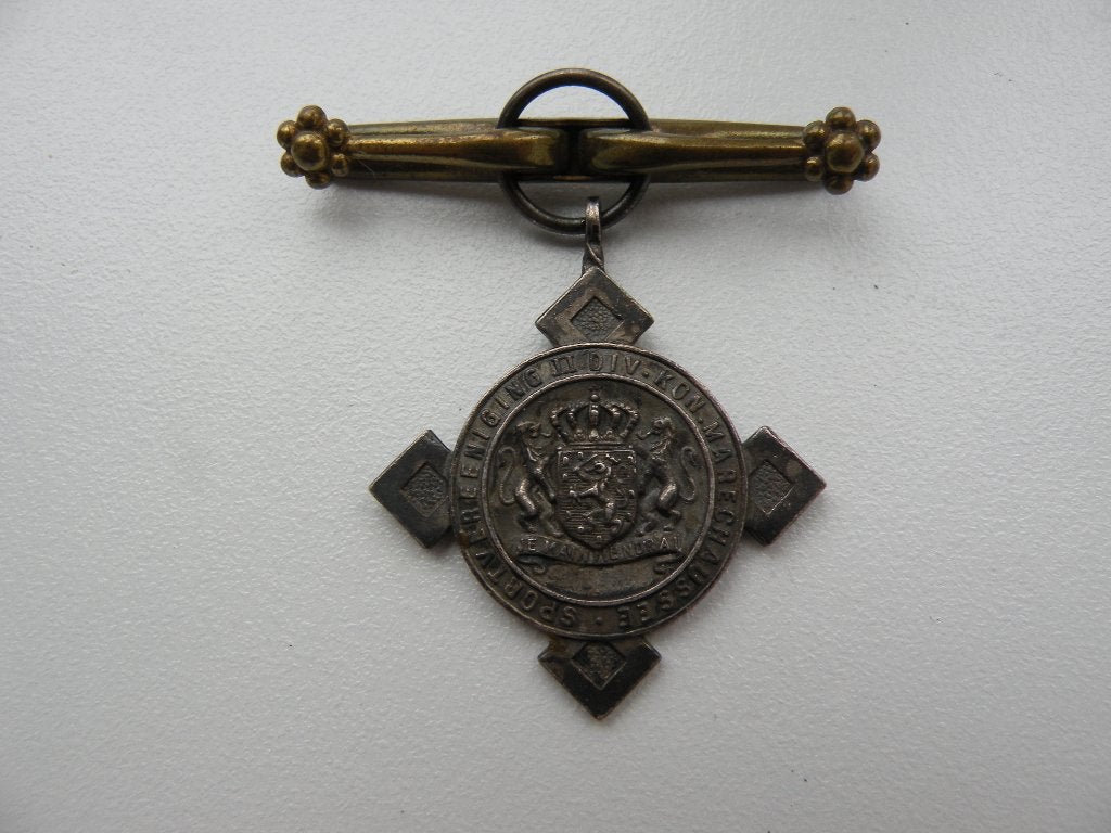 Antieke kraag reversspeld The Tenax 1912 v. medaille uniform, Ophalen of Verzenden, Overige soorten, Engeland, Lintje, Medaille of Wings