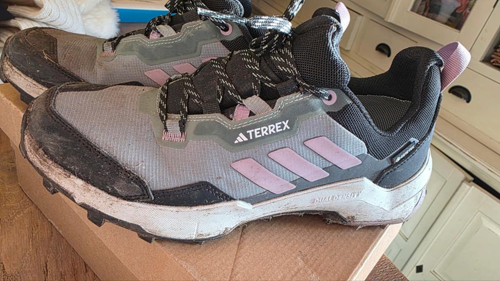 Adidas wandelschoenen kort gebruikt. Maat 40, Ophalen of Verzenden, Zo goed als nieuw, Overige typen