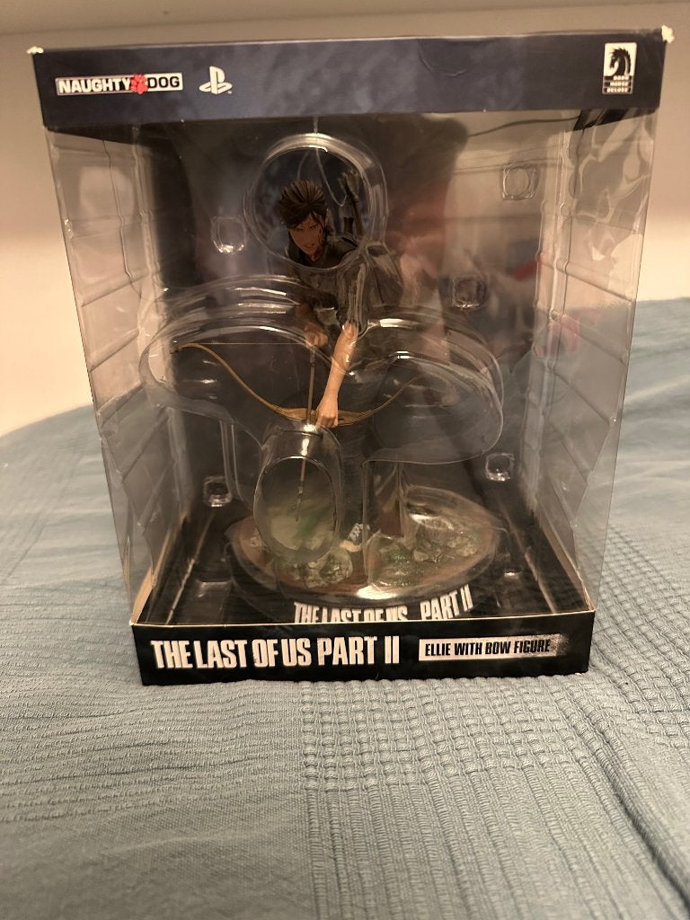 Dark horse The Last of Us Part II Ellie with Bow 20cm, nieuw, Verzamelen, Ophalen of Verzenden, Nieuw, Tv, Actiefiguur of Pop