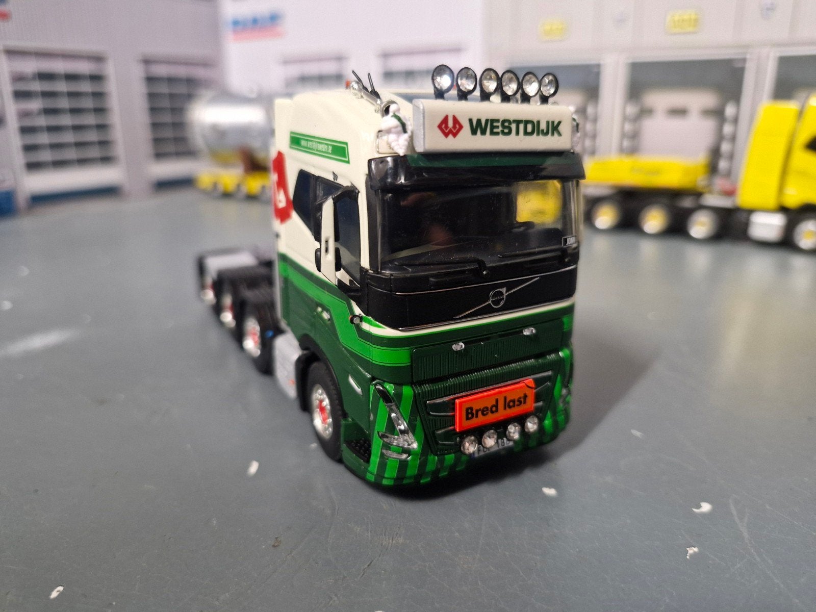 volvo zwaartansport trekker wsi  WESTDIJK