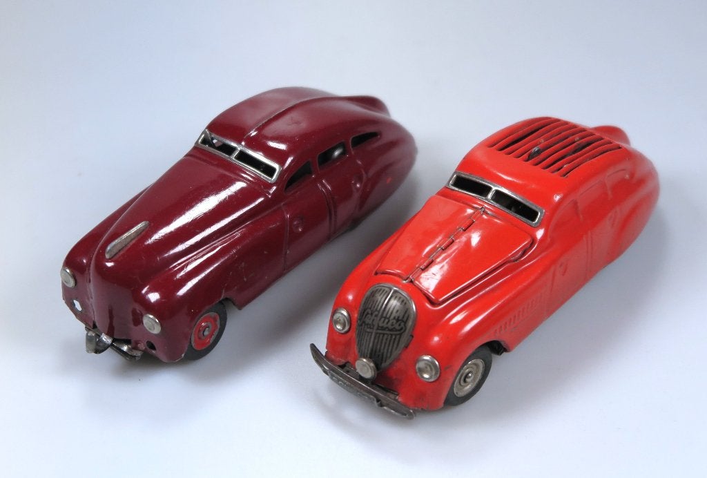 Schuco 1750 Garage (US-Zone) + 2000 Kommando Auto (pre 1943), Antiek en Kunst, Antiek | Speelgoed, Ophalen of Verzenden