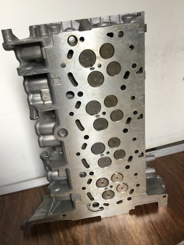 gereviseerde cilinderkop voor een landrover defender puma, Ophalen, Gereviseerd