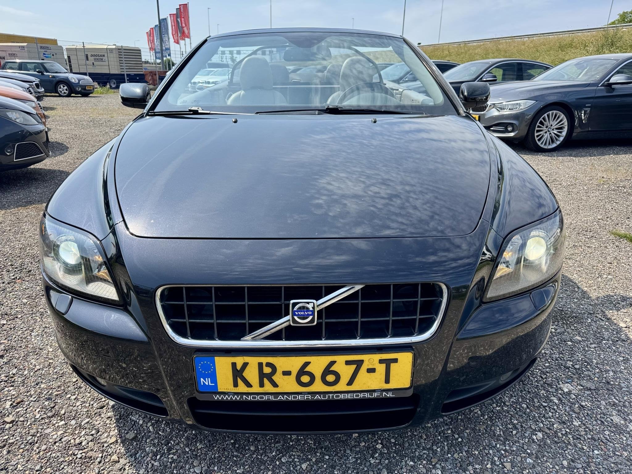 Volvo C70 Convertible T5 Automaat | Youngtimer | Leder | Xen, Auto's, Dealer onderhouden, C70, Gebruikt, Beige