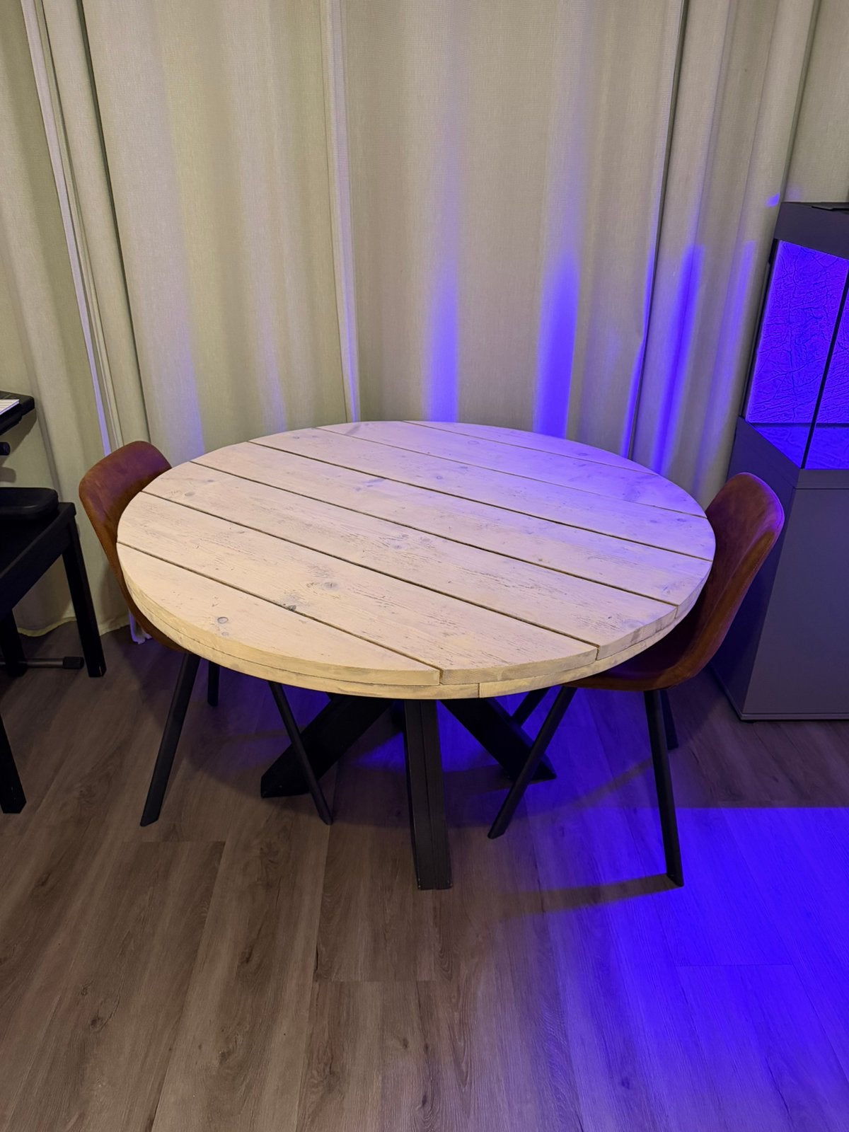 Industriele tafel met stoelen of los, Ophalen, Zo goed als nieuw, 100 tot 150 cm, 100 tot 150 cm