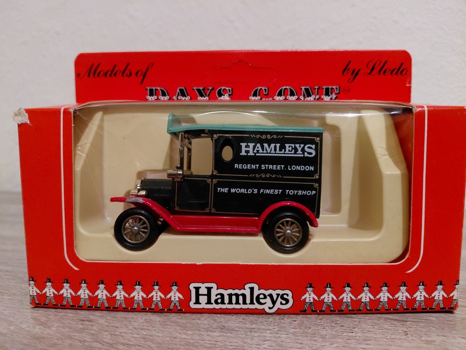 'Hamleys' Ford 'T' Van, Overige merken, 1:50 of kleiner, Verzenden, Nieuw