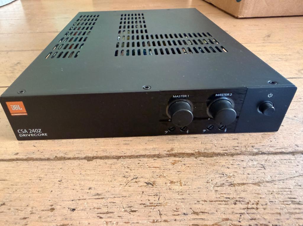 Jbl csa-240z drivecore amplifier zie foto’s, Audio, Tv en Foto, Professionele Audio-, Tv- en Video-apparatuur, Zo goed als nieuw