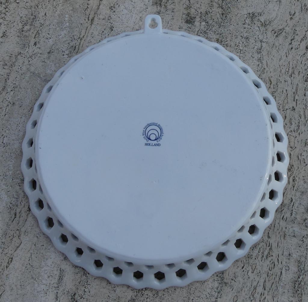 Aparte Delft Blue Handpainted Schaal Designed by OTS Fruit, Nieuw, Ophalen of Verzenden, Bord(en), Wedgwood
