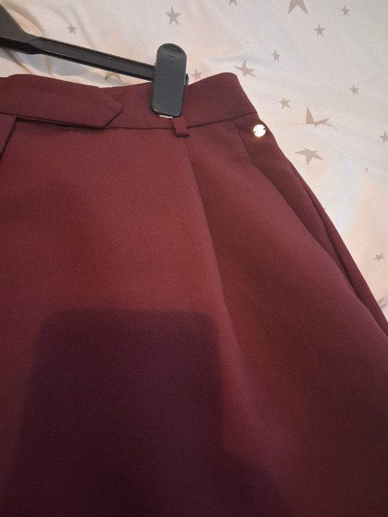 Costes huidige collectie bordeaux rode broek maat M mt 40, Maat 42/44 (L), Ophalen of Verzenden, Zo goed als nieuw, Costes