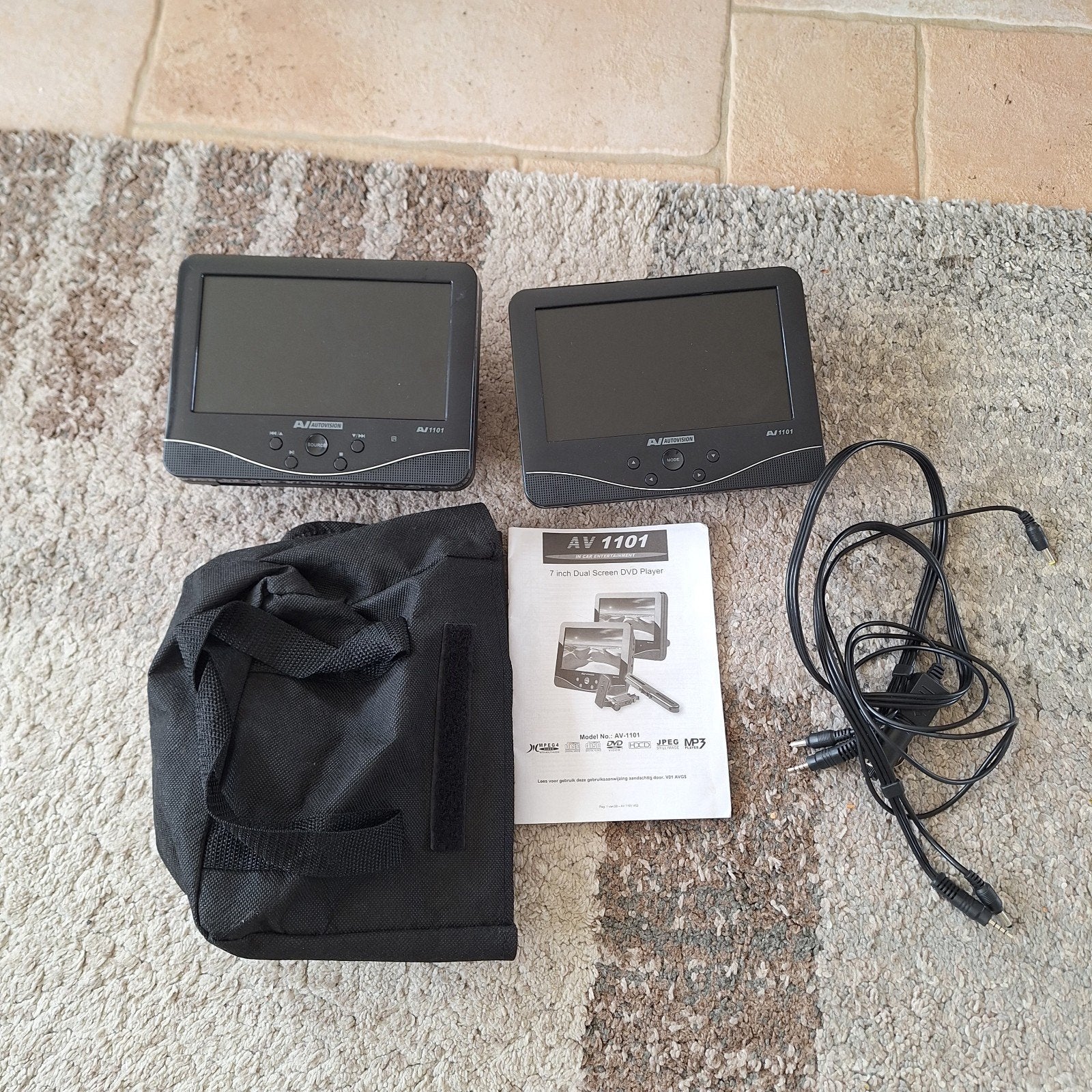 AV 1101 7 inch Dual Screen DVD Speler met tas en kabels, Gebruikt, Draagbaar, Ophalen of Verzenden, Overige merken