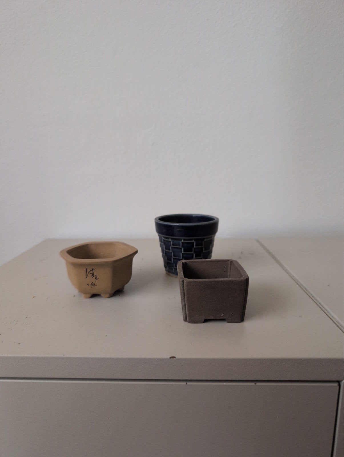 Set van 3 kleine Japanse mama Bonsai potjes, Rond, Ophalen of Verzenden, Zo goed als nieuw, Balkon