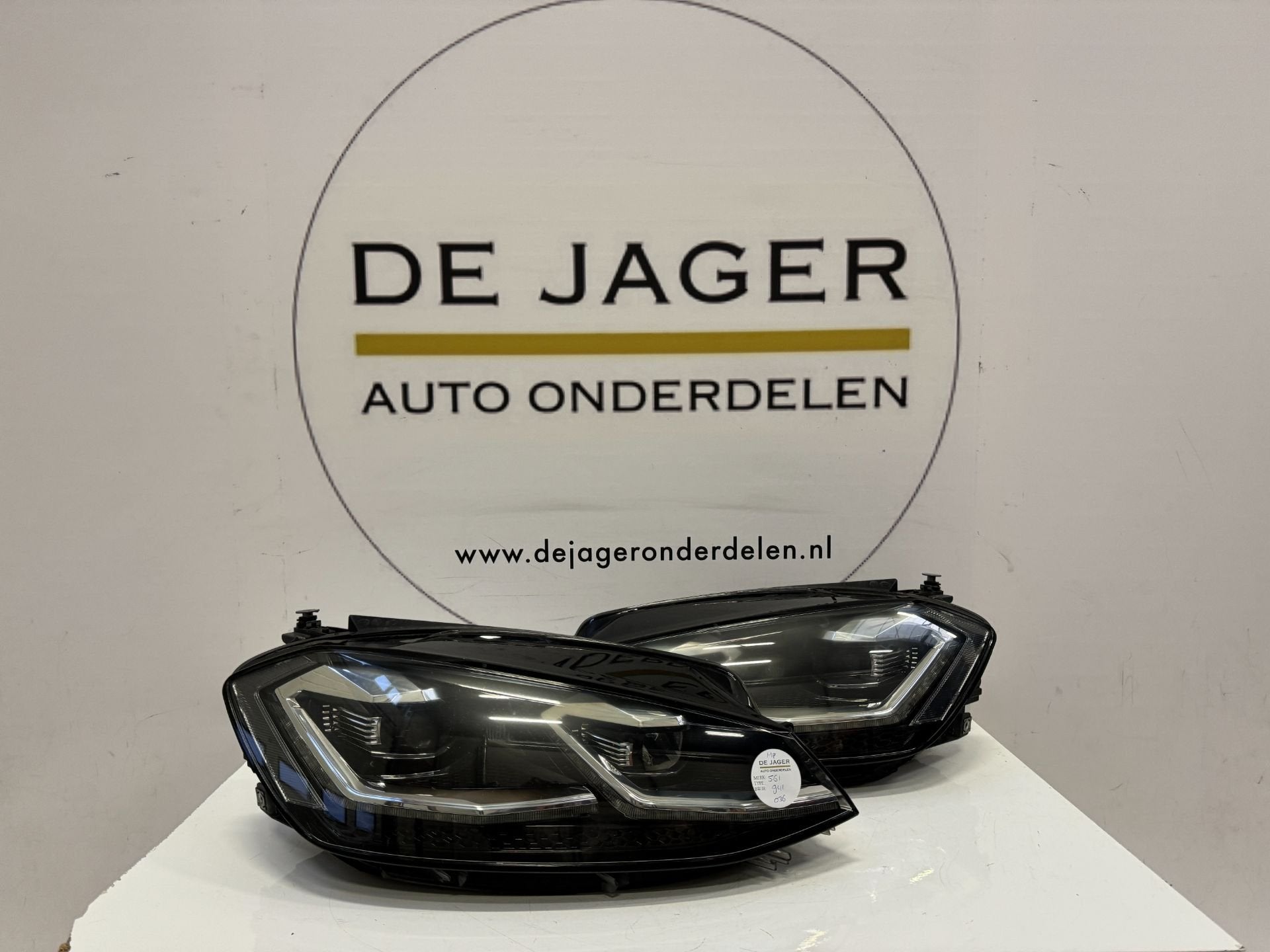 VW GOLF 7 7.5 FACELIFT VOL LED KOPLAMP 5G1941035 5G1941036, Auto-onderdelen, Gebruikt, Volkswagen, Volkswagen AG, Berliner Ring 2
38440  Wolfsburg, DE