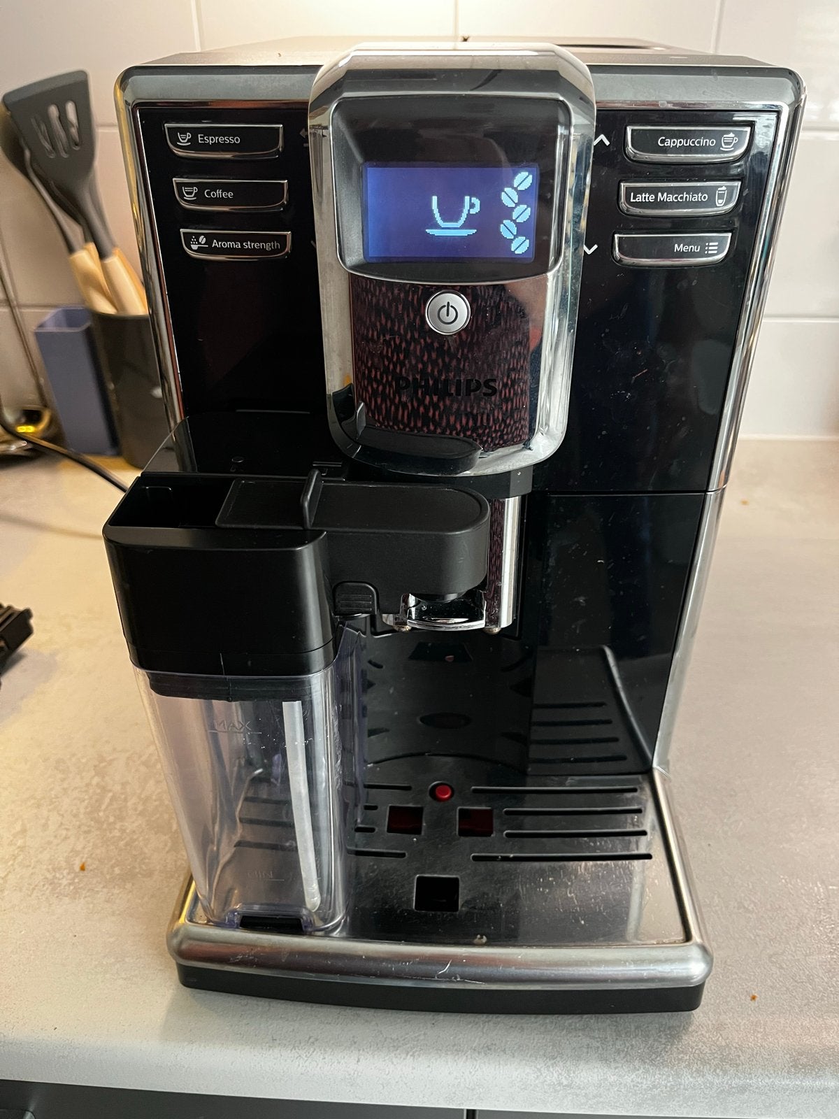 Philips EP5360/10 Volautomatische Espressomachine, Witgoed en Apparatuur, Koffiezetapparaten, Ophalen, Afneembaar waterreservoir