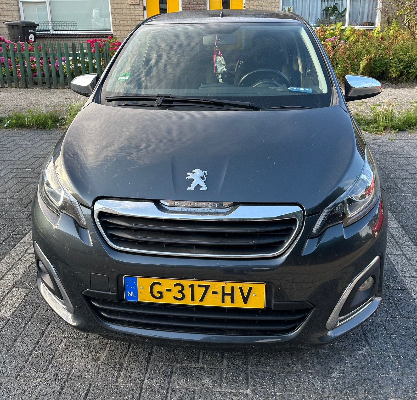 Peugeot 108 1.0 E-vti 72pk 5D 2019 Grijs, Auto's, Peugeot, Voorwielaandrijving, Metallic lak, 4 stoelen, Origineel Nederlands