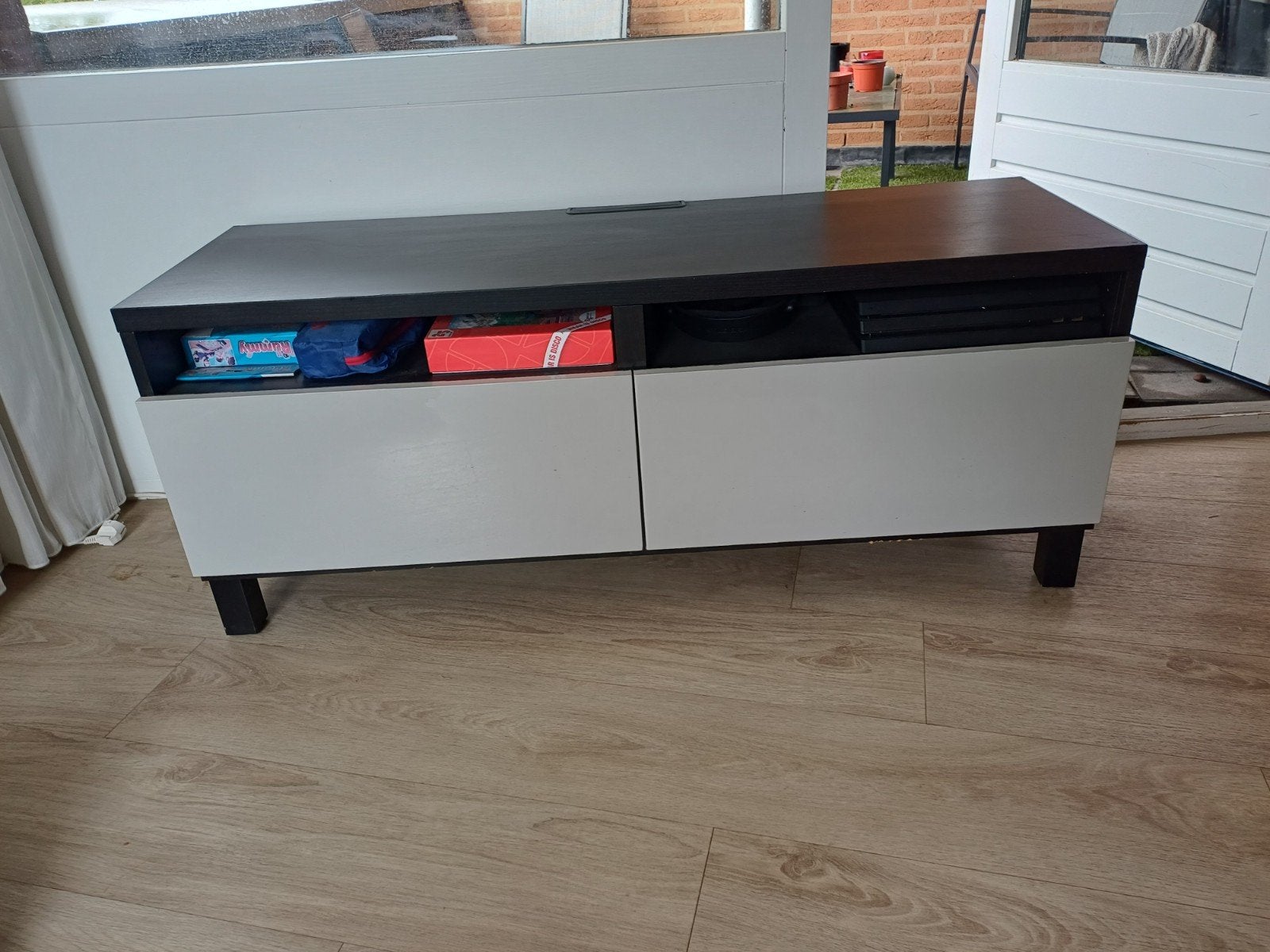 IKEA BESTÅ TV-meubel met lades, zwartbruin/lichtgrijs/beige, Ophalen, Gebruikt, 100 tot 150 cm, Modern