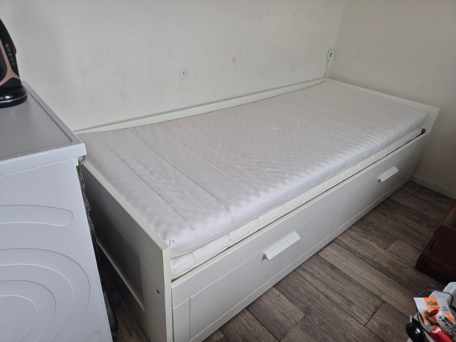Uitschuifbaar Bed, Wit, Tweepersoons, Ophalen of Verzenden, Zo goed als nieuw
