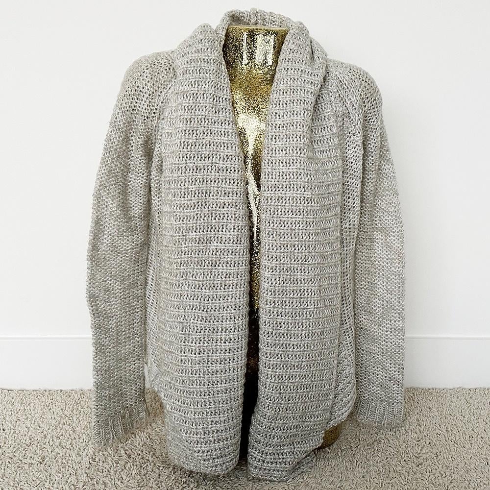 Prachtig Grijs Amisu Vest - 98 (S) € 20,-, Ophalen of Verzenden, Zo goed als nieuw, Maat 36 (S), Grijs