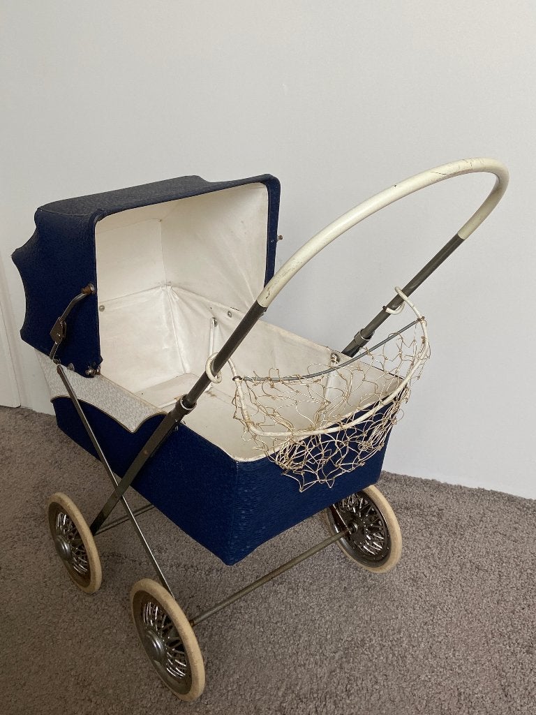 Vintage poppenwagen, Antiek en Kunst, Antiek | Speelgoed, Ophalen
