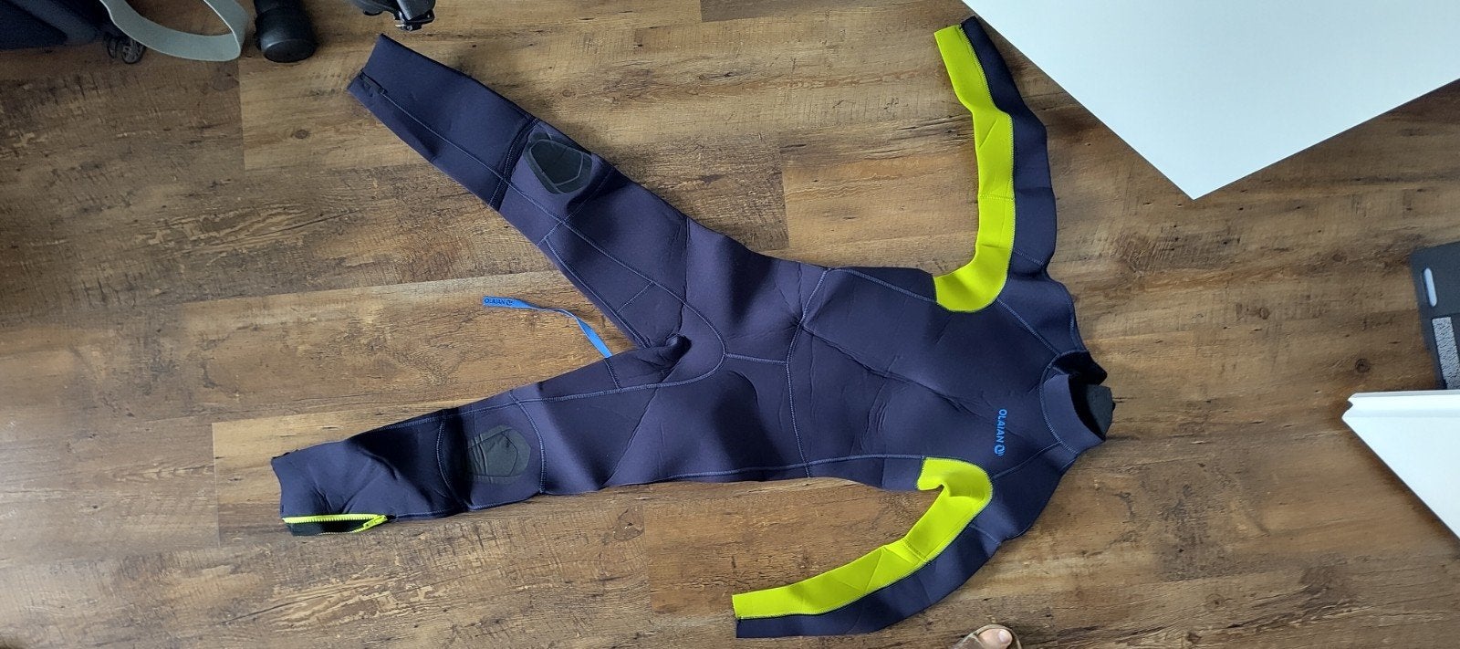 Olaian Wetsuit, maat 143-152, 12 jaar  4.3mm,  12-17C, Watersport en Boten, Watersportkleding, Kind, Ophalen of Verzenden, Zo goed als nieuw