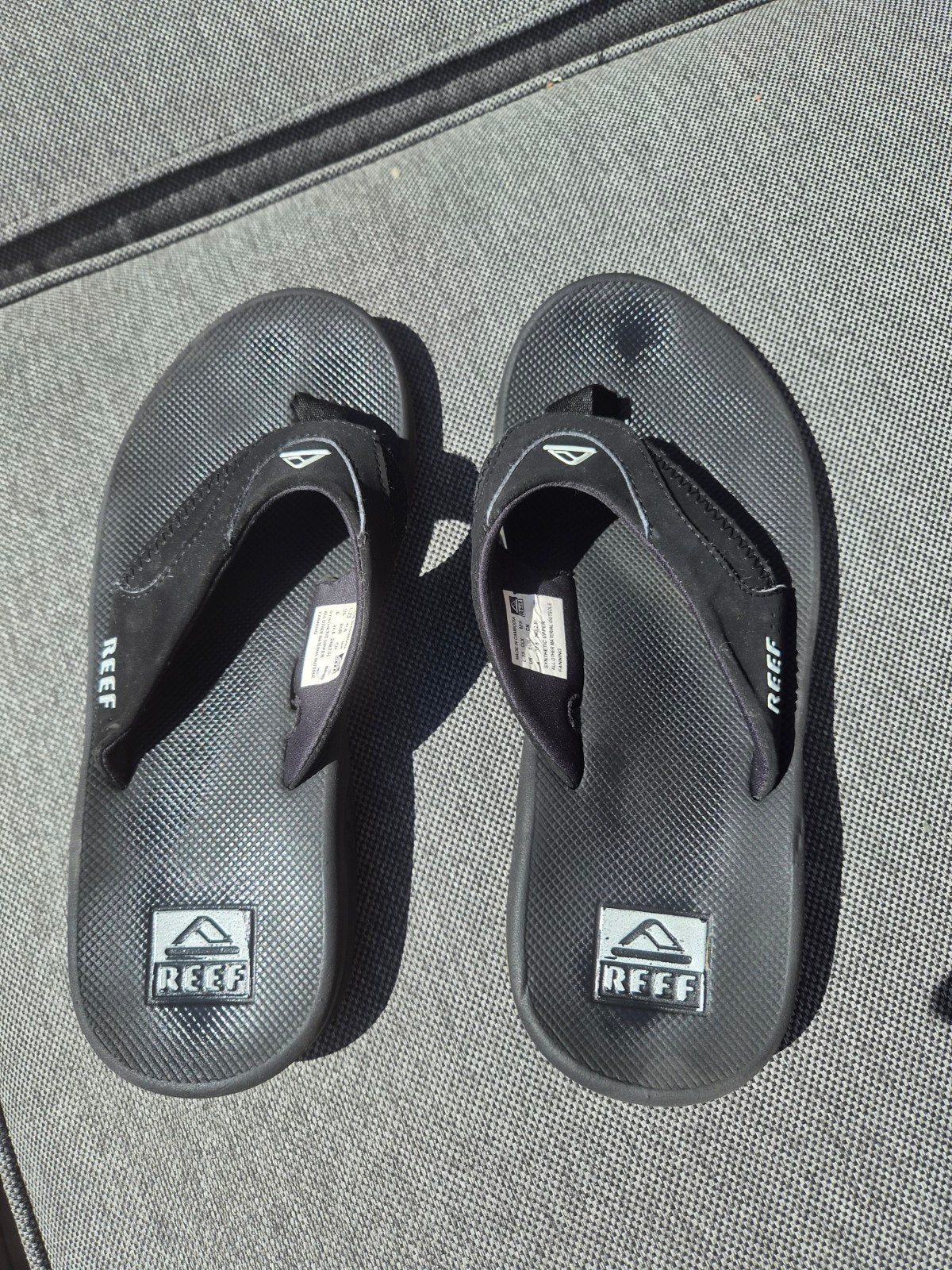 Reef Fanning slippers - zwart maat 37,5, Ophalen, Zo goed als nieuw, Jongen of Meisje, Overige typen