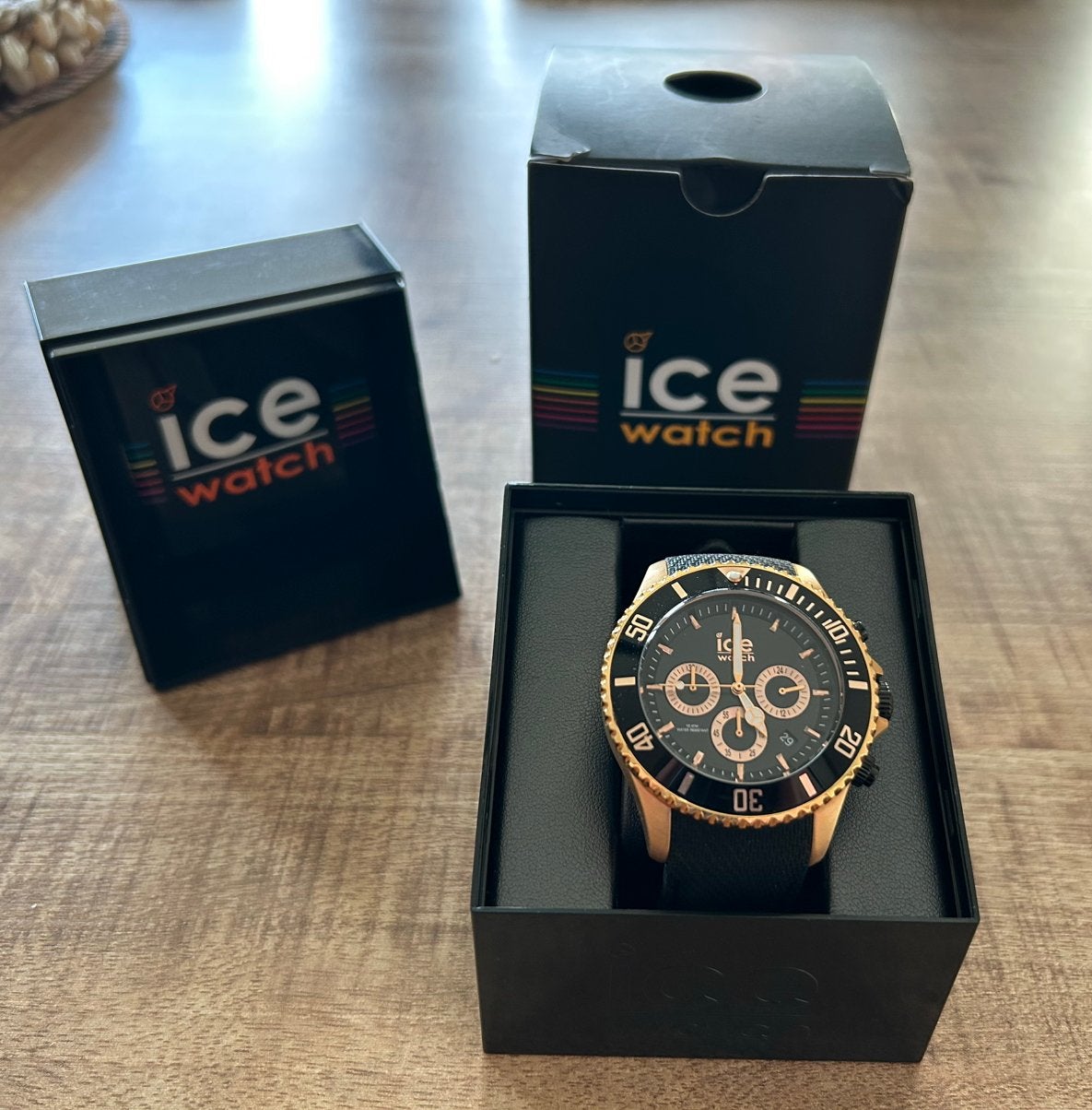 Ice Watch horloge zo goed als nieuw inclusief doosje, Sieraden, Tassen en Uiterlijk, Horloges | Heren, Overige materialen, Polshorloge