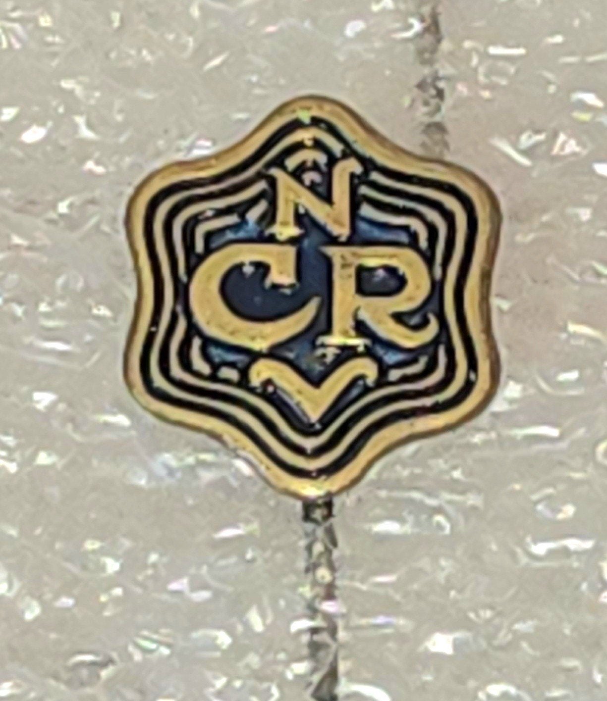 Vintage NCRV Speldje, Ophalen of Verzenden, Gebruikt, Overige onderwerpen, Speldje of Pin