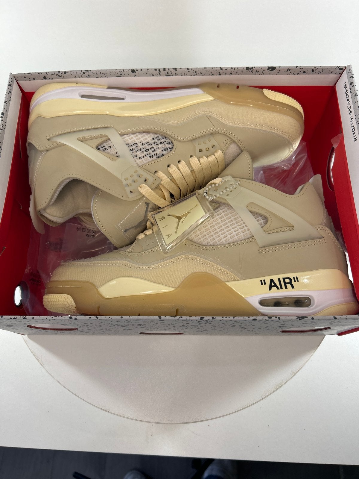 Nike Air Jordan 4 Retro Off-White Sail, Ophalen of Verzenden, Nieuw, Beige, Sneakers of Gympen