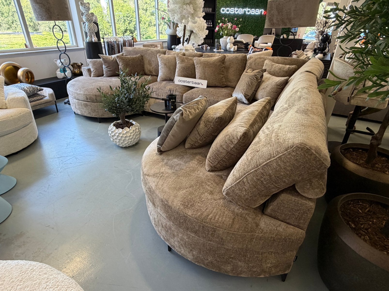 Luxe Velvet Teddy U-bank New Irys Round 160x370x290cm NIEUW, Info@oosterbaanwonen.nl, Venus 31 8448CE Heerenveen, Hoekbank, Oosterbaan Wonen