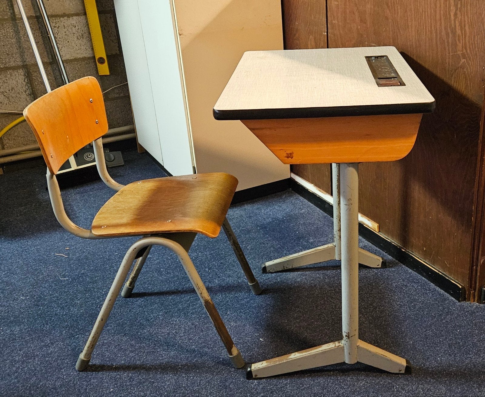 Antiek/vintage schoolbankje met stoel, Ophalen, Gebruikt, Tafel(s) en Stoel(en)