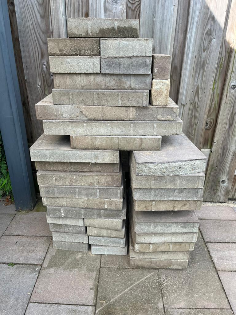 Gratis af te halen tegels, Ophalen, Minder dan 5 m², 20 tot 40 cm, Wandtegels
