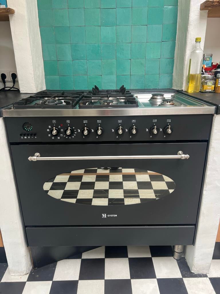M-System met 6-pits gasfornuis en oven - Zwart, Witgoed en Apparatuur, Fornuizen, Ophalen, Gebruikt, Hete lucht, 60 cm of meer