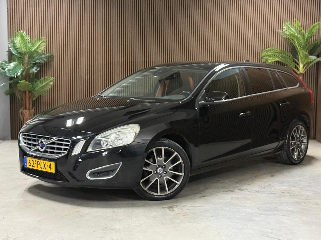 Volvo V60 1.6 T4 (bj 2011, automaat), Auto's, Volvo, Stof, Gebruikt, 4 cilinders, 179 pk