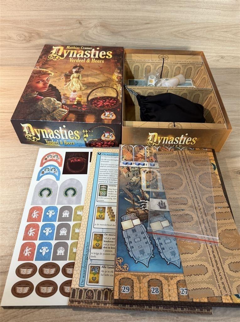 dynasties verdeel en heers - s6923, Hobby en Vrije tijd, Gezelschapsspellen | Bordspellen, Verzenden, Zo goed als nieuw