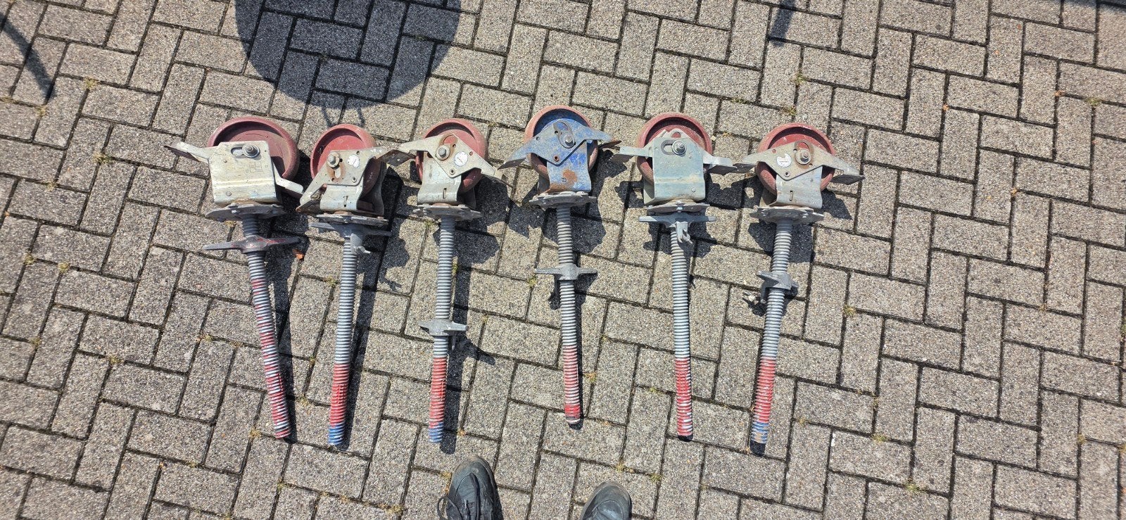 Steigerwielen met spindel staal (6 stuks), Doe-het-zelf en Verbouw, Steigers, Ophalen, Gebruikt, Overige typen, Minder dan 2 meter