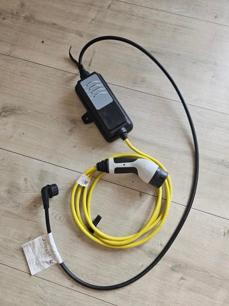 Aptiv Laadkabel voor Elektrische Auto - 2.4 kW, 10A, Auto diversen, Laadpalen, Ophalen of Verzenden, Gebruikt, Laadkabel