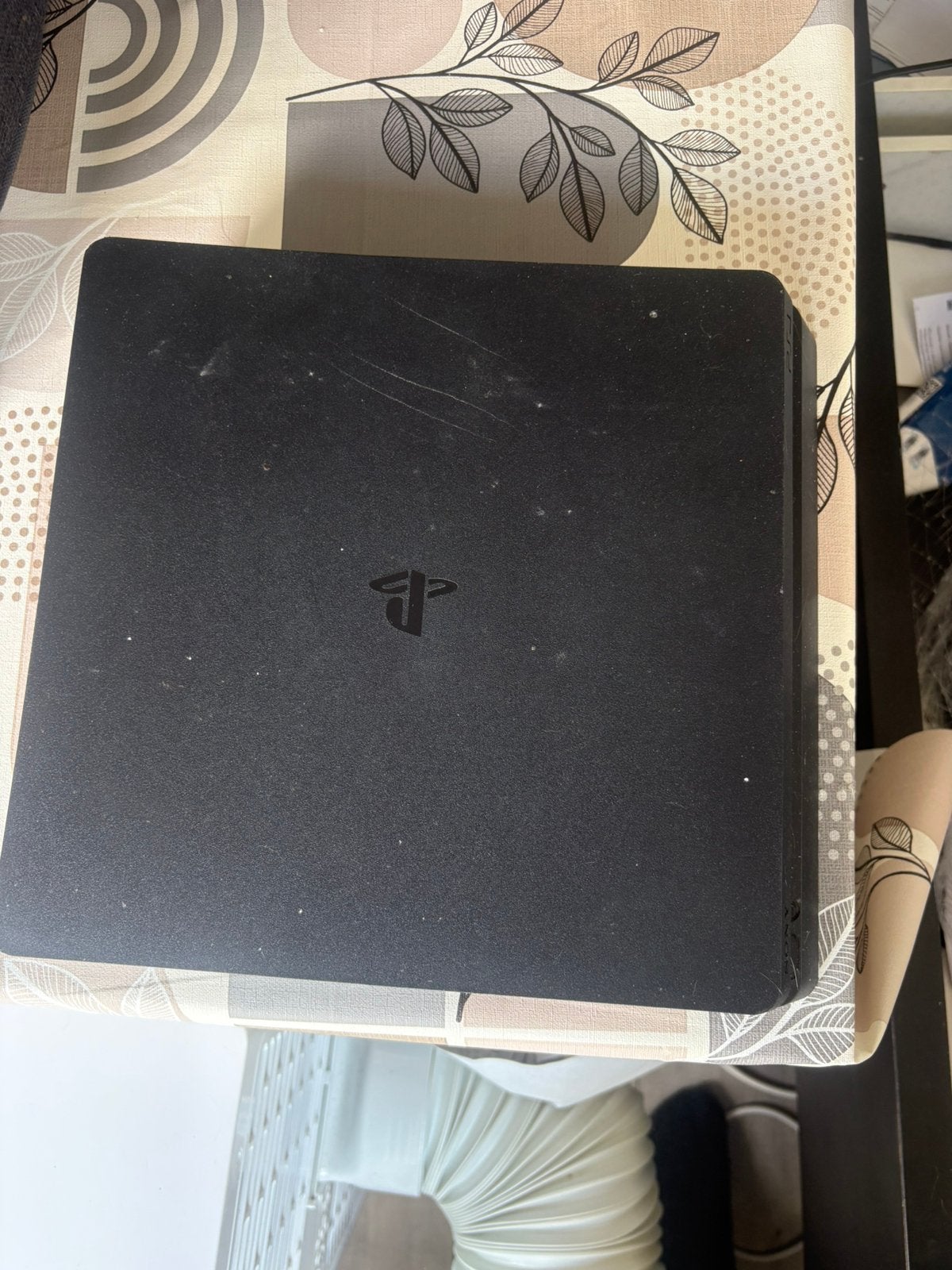 Ps4 + 2 controller, Ophalen of Verzenden, Zo goed als nieuw, Met 2 controllers, Original