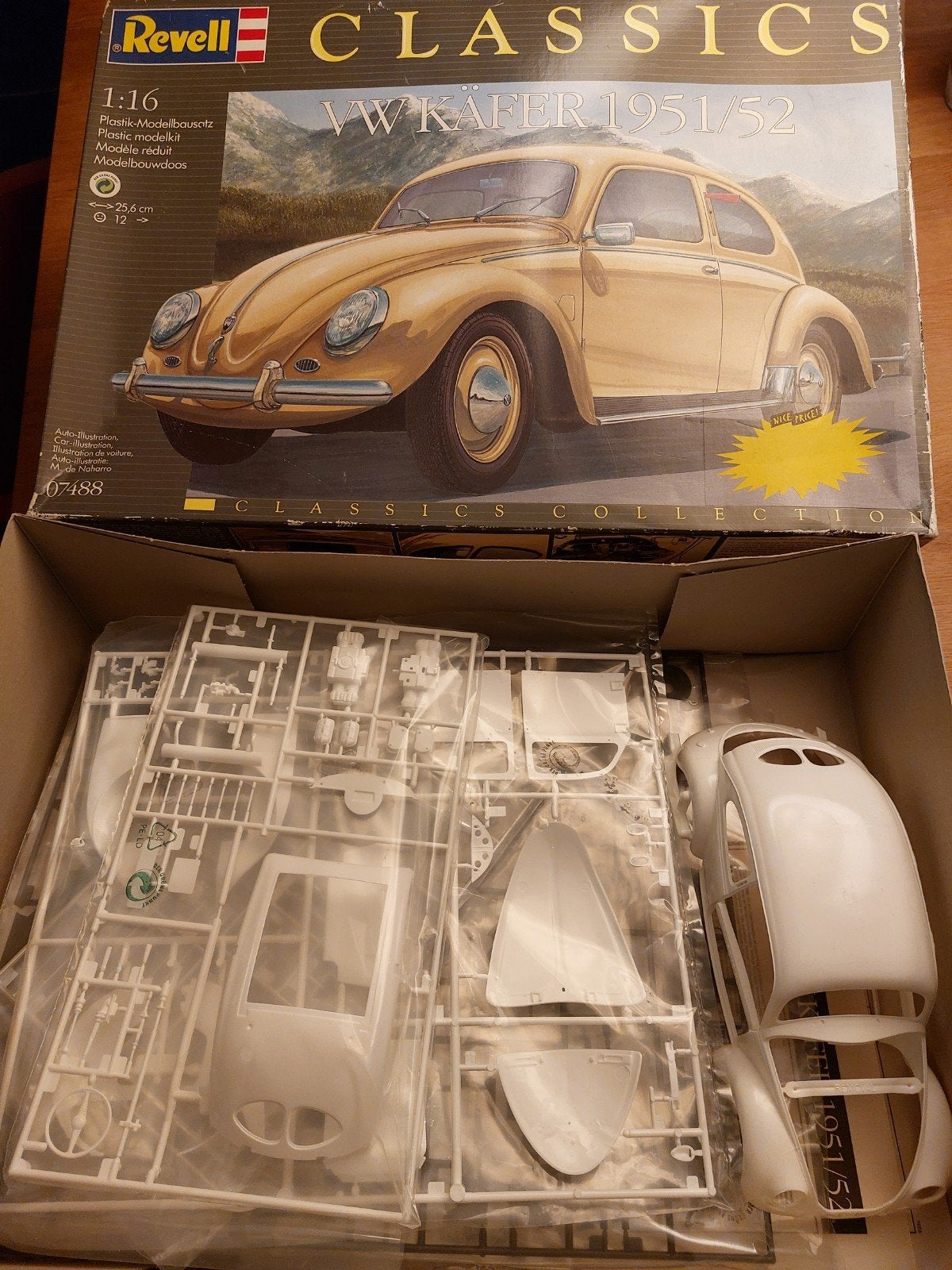 te koop Revell Classics VW Kever 1951/52, Auto, Revell, Groter dan 1:32, Ophalen of Verzenden