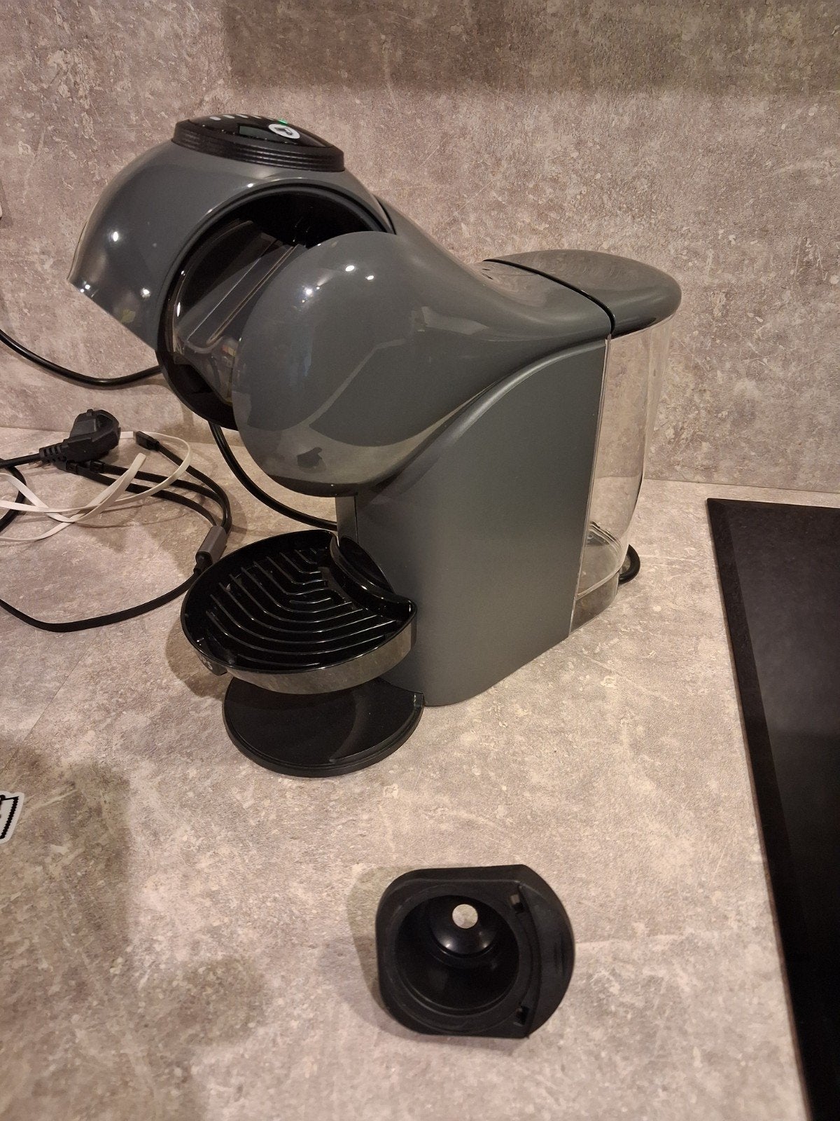 Nescafé Dolce Gusto Genio S Basic KP240 Koffiecupmachine, Ophalen, Zo goed als nieuw, Koffiemachine