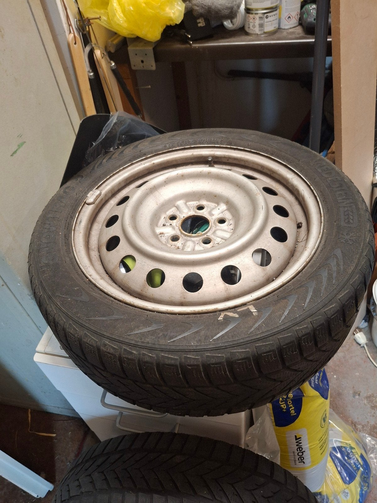 4 vredestein winterbanden met velg 195/55 R16 87H6 87H, Ophalen