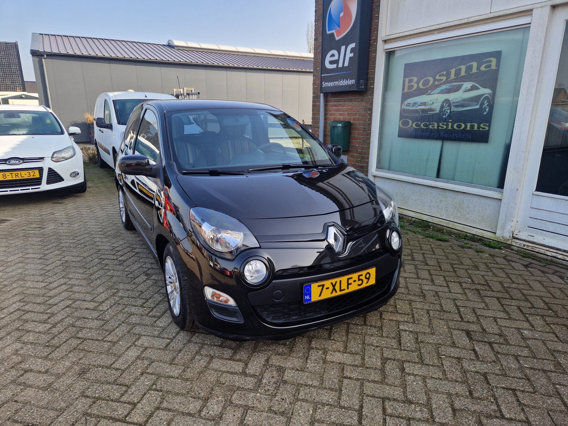 Renault Twingo 1.2 -16V "Parisienne" Airco - Isofix - Apk 10, Auto's, Voorwielaandrijving, Gebruikt, Zwart, 4 cilinders