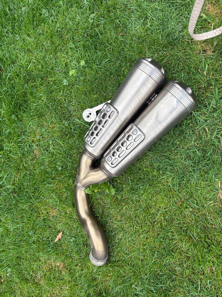 Akrapovic uitlaat , lichte schade BMW R Nine T, Ophalen, Gebruikt