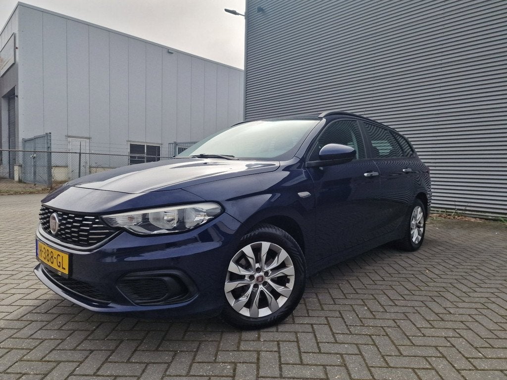 Fiat Tipo Stationwagon 1.4 16v Popstar PSENSOR CRUISE 2 X SL, Auto's, Fiat, Voorwielaandrijving, Gebruikt, Euro 6, Blauw