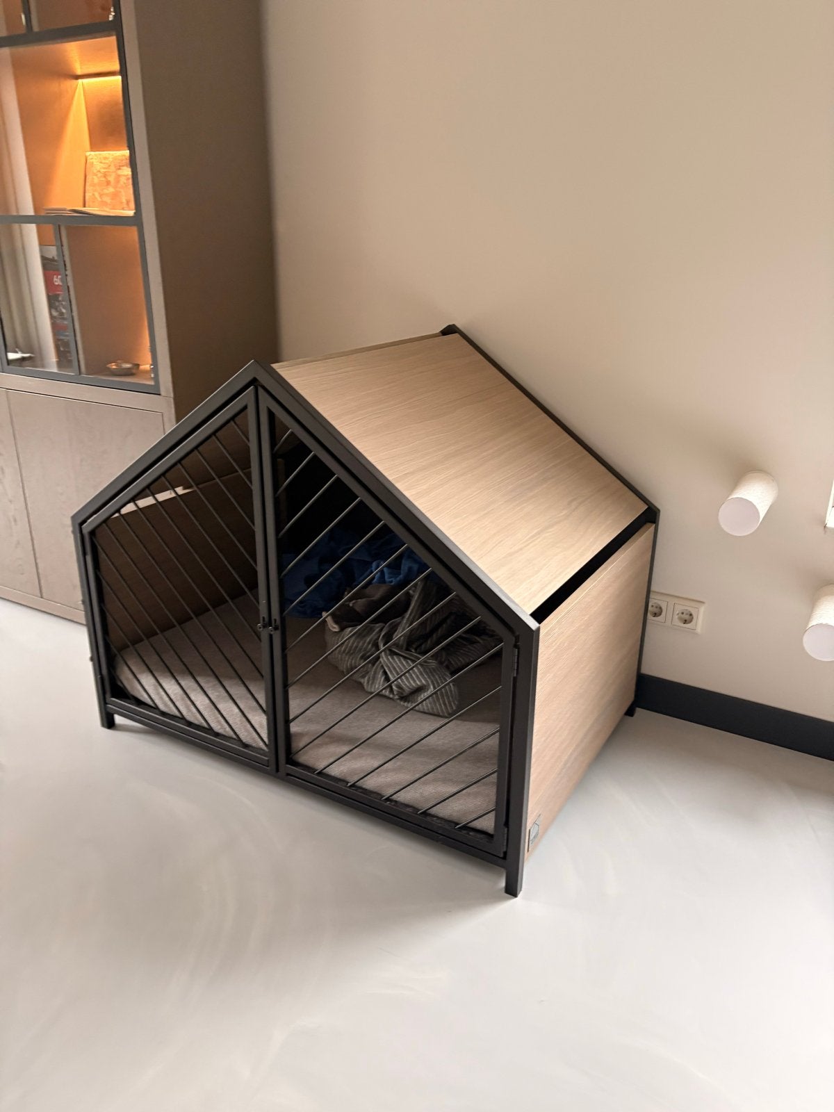 Homie dog house. Stijlvolle bench, Ophalen, Zo goed als nieuw