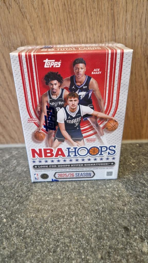 Topps Basketball Hoops 2025-26 Value Box Nieuw en Sealed, Hobby en Vrije tijd, Verzamelkaartspellen | Overige, Ophalen of Verzenden