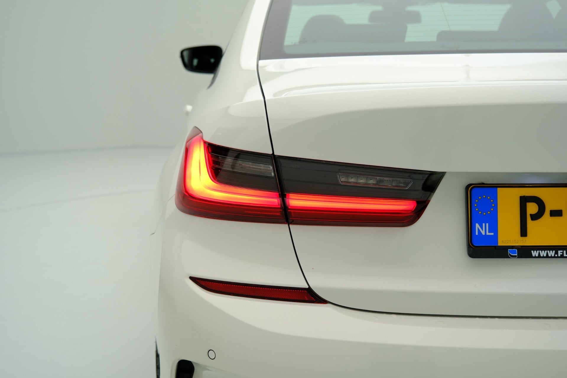 Foto 25 van BMW 3-serie 318i M Sport Aut. Navi|Leder-Alcantara|1e Eig|Pa