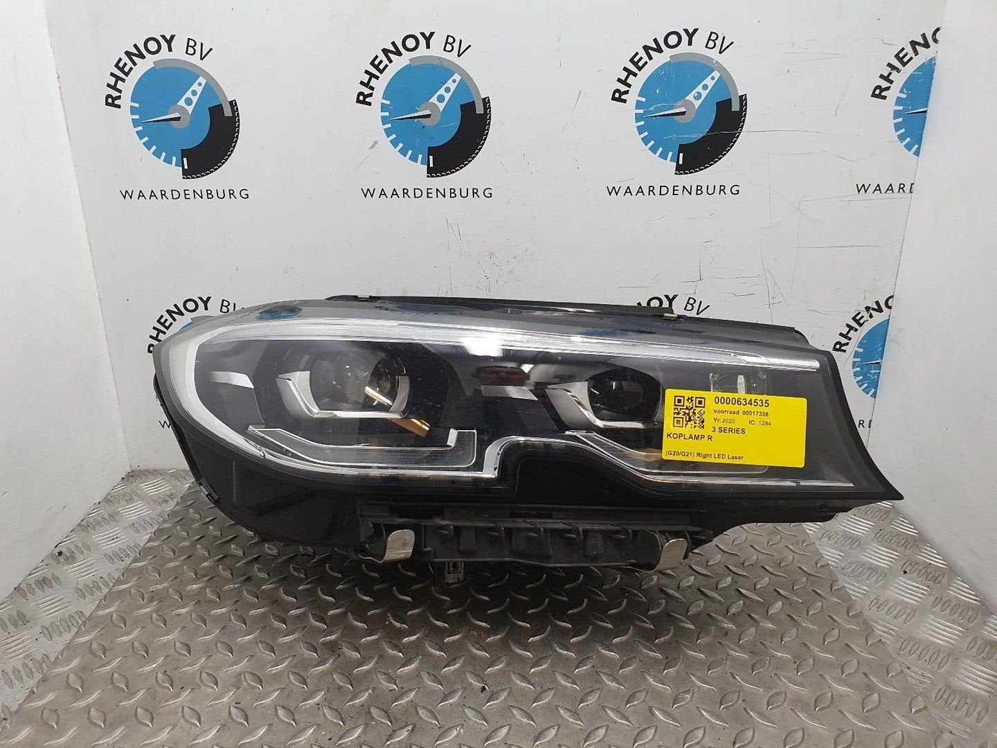 BMW 3 SERIES G21 330e eDrive Edition  KOPLAMP R 2020, Ophalen of Verzenden, Gebruikt, Stiba lid