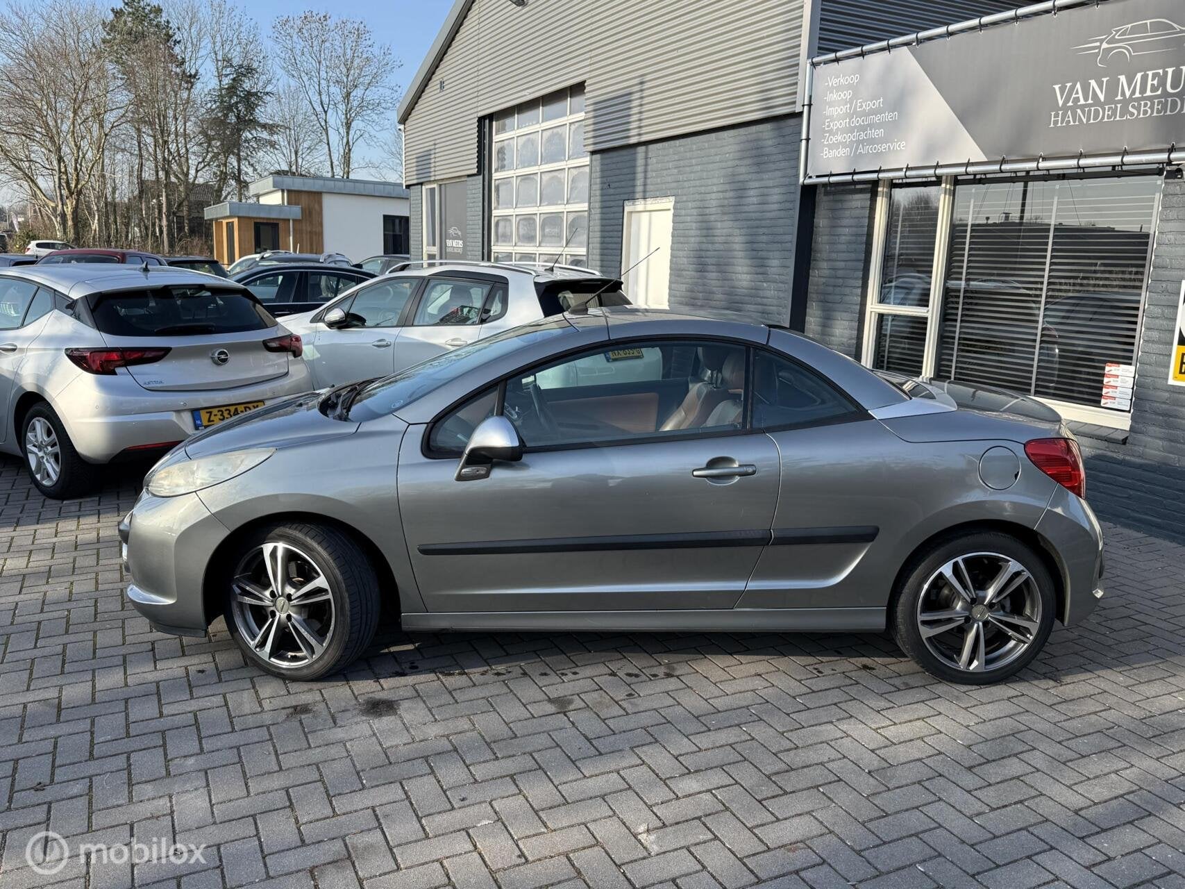 Peugeot 207 CC 1.6-16V T Féline, Cabrio, Airco, Cruise, Apk, Voorwielaandrijving, Gebruikt, 4 cilinders, 4 stoelen